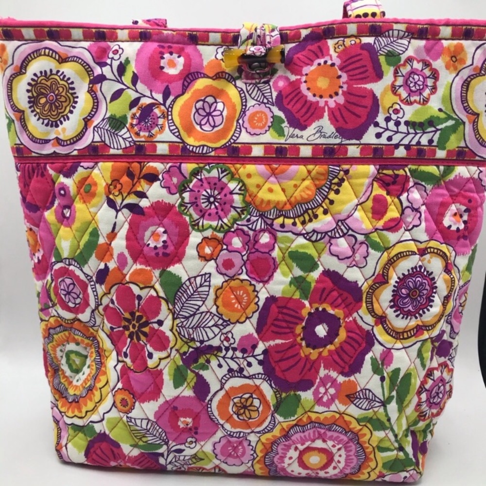Vera Bradley iconic tote
